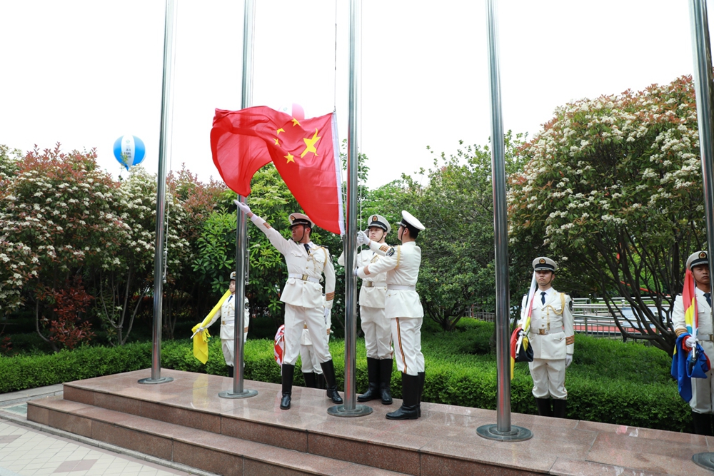 青岛三利集团21届家庭节快乐开场
