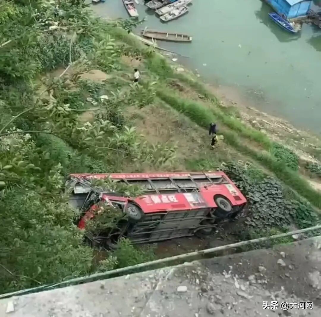 ����������һ������������������ͷ����׹��